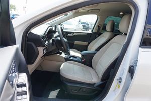 FORD ESCAPE SE FWD 2020 d'occasion rapide à vendre (conduite à gauche/droite) - Product Image 4