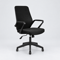 Chaise de bureau ergonomique à dossier haut en maille avec réglage de la hauteur par vérin à gaz, base étoile à cinq branches inclinable et repose-pieds pour bureaux modernes, salles de réunion et télétravail