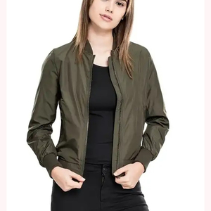 Vestes d'université en satin recadrées pour femmes personnalisées OEM de haute qualité Nouvelles vestes Bomber élégantes pour femmes Offre Spéciale vestes en satin pour femmes - Product Image 1