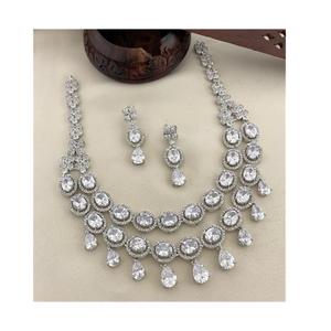 Ensemble de mariée de luxe en zircon et émeraude ensemble de diamants royaux et d'émeraude collier vintage glamour pour femmes et filles pour une occasion spéciale - Product Image 1