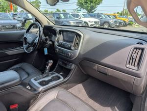 2022 Che-v-rolet Color-a-d-o LT Crew Cab 4WD - Product Image 3