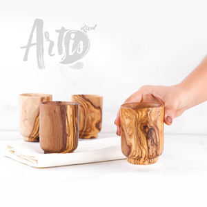 Mug élégant et classique en bois d'olivier fait à la main, écologique, pour les fêtes - Product Image 3