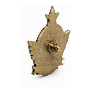 Badges de chapeau de haute qualité avec support facile à utiliser, design personnalisé pour chapeaux, accessoires vestimentaires et approvisionnement en gros - Product Image 4