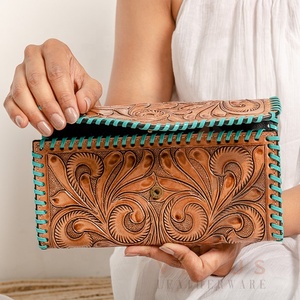 Cartera de mano de cuero de piel con estilo occidental para mujer, billetera única con cremallera diseñada por Lady Cover - Product Image 5