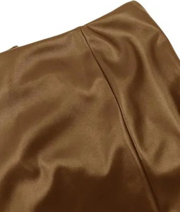 Fabricant de shorts tendance et de vêtements de club pour femmes de haute qualité, spécialisé dans les shorts brodés personnalisés pour femmes. - Product Image 4