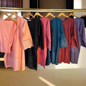 ชุดสูทผู้หญิง LP CHIKKEN-KARI รุ่น SHA-POSH CHIKKEN-KARI เสื้อผ้าผู้หญิง - Product Image 1