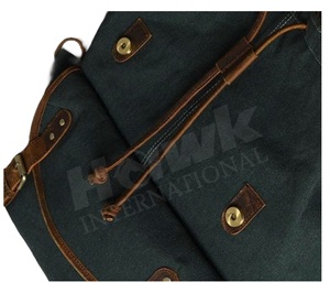 Venta al por mayor de alta calidad de cuero y lona mochila bolsa de equipaje de mano bolsas de viaje hechas a mano personalizadas a un precio asequible - Product Image 5