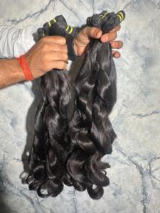 Paquetes de cabello humano Remy ondulado hinchable sin procesar 100% Extensiones de proveedor de trama doble de templo indio crudo: modelo no permanente - Product Image 5