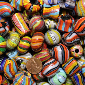 Perles en verre fusionné de Murano fabriquées à la main pour bracelet à breloques européen pour ornements, artisanat et accessoires - Product Image 4