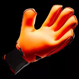 Gants de gardien de but de football personnalisés Design/Logo Nouveau design d'articles de sport Gants de gardien de but professionnels - Product Image 1