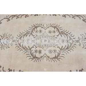 Tapis turc vintage 2,6x8,3 pieds, tapis à carreaux beige en laine - Product Image 4