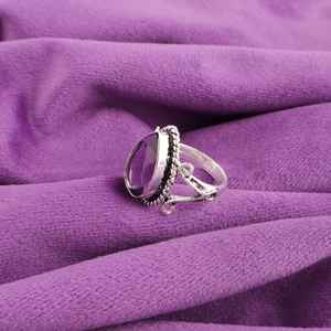 Anillo de Plata de Ley 925 con Amatista, Joyería Hecha a Mano con Gema en Forma de Pera y Baño de Rodio, Regalo Cristiano para Boda - Product Image 4