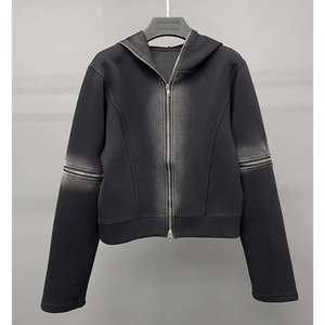 Sweat à capuche tendance personnalisé avec strass effet délavé, style streetwear décontracté, 100% coton, épaules tombantes, unisexe - Product Image 3