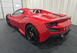 Entrega a Domicilio de Ferrari F8_Spider 2021 Usado, 3.9L V8 Biturbo, Convertible, Superdeportivo de Alto Rendimiento y Lujo - Product Image 4