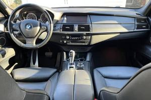BMW X5 M 2013, moteur V8 biturbo, transmission intégrale, très bien équipé, quasi d'origine - Product Image 2