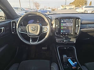 V*olvo C40 Recharge Twin Ultimate 2023 Usado en Buen Estado - Product Image 2