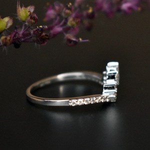 Bague de mariage en diamant cultivé en laboratoire en or 10 carats bague de fiançailles marquise incurvée et ronde bijoux en diamant de laboratoire - Product Image 4