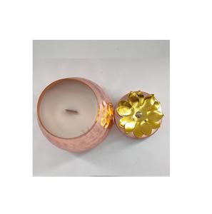 Pot de bougie en métal de conception classique avec des navires de bougie de couleur d'or de couvercle pour l'hôtel et la maison décor de dessus de Table en vrac personnalisé - Product Image 5