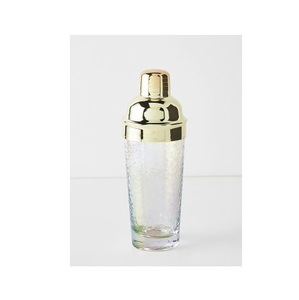 Shaker à cocktail en verre d'inspiration vintage avec lignes de mesure et dessus en métal conçu pour les amateurs de bar à domicile et les mixologues - Product Image 1