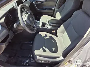 Toyota RAV 4 XLE 2024 - Product Image 4