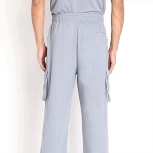 Vente en gros Pantalon cargo de haute qualité pour homme Pantalon confortable et fonctionnel en mélange de polyester et de coton Idéal pour les aventures en plein air - Product Image 3