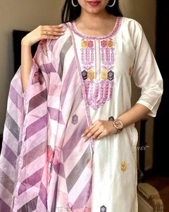 Pure Viscose Chanderi bordado Kurta Set para Mujer | Organza Taby Dupatta & Chanderi Bottom | Fiesta y boda Salwar Suit - Product Image 4