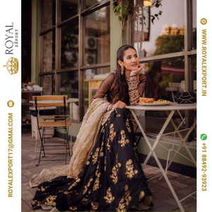 Ensemble de costume Sharara de qualité supérieure en faux georgette lourd avec broderie et travail de séquence, prix de gros - Product Image 3