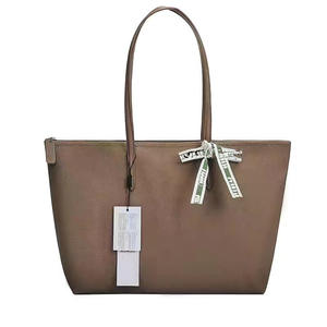 Sac fourre-tout en PU élégant fermeture ouverte grande capacité décontracté couleur unie doux pour printemps hiver sorties nouveau sac à main portable pour femmes - Product Image 4