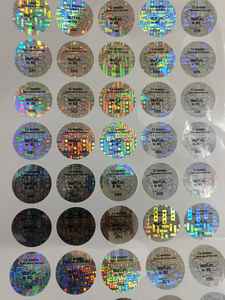 Étiquettes adhésives holographiques rondes personnalisées Digiteltech P4 pour emballage, fabriquées au Bangladesh pour les achats professionnels - Product Image 2