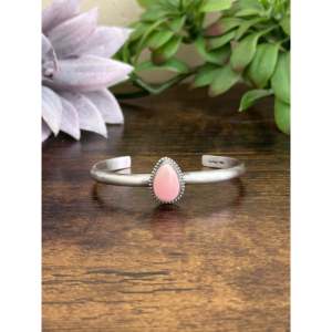 Navajo Made Pink Conch & <b>Sterling</b> <b>Silver</b> <b>Cuff</b> <b>Bracelet</b> - Product Image 5