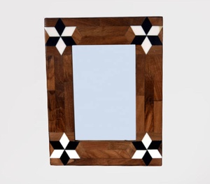 Marco de fotos de madera tallado a mano más vendido Diseño de decoración del hogar Mango Wood venta directa de fábrica - Product Image 1