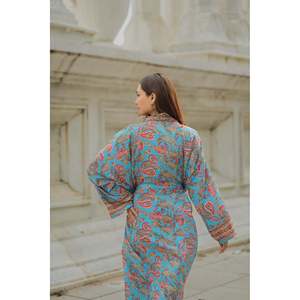 Kimono Suave y Sedoso Estilo Boho Chic para Mujer, Bata Larga y Ligera, Ropa de Estar por Casa Transpirable y Fluida, Perfecta como Pareo de Playa - Product Image 5