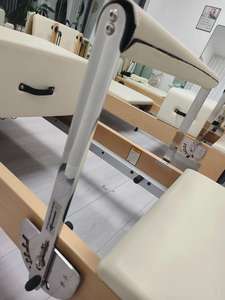 Sistema de Pilates Reformer Clásico Beige para Ejercicio en Casa, con Sistema de Resorte Resistente, Disponible en Almacén de la UE, Listo para Enviar - Product Image 3