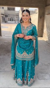 Traje Sharara Plazzo de secuencia de bordado de diseñador indio y paquistaní con estilo para mujer para funciones de boda y fiesta - Product Image 3