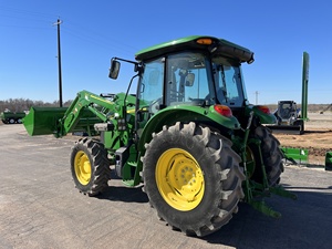 Tractor de Ruedas John Deere 5100M Usado en Buen Estado con Cargador Frontal 6130R 4x4 45HP para Motor y Caja de Cambios en Stock - Product Image 4