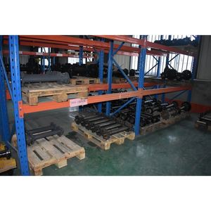 Benit W1900 Poly Grip 150740 nuevas almohadillas de pista de polietileno certificadas ISO9001 260*160-B1 sistema de tren de rodaje motor de construcción China - Product Image 2