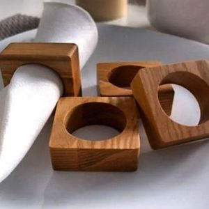 Magnifiques anneaux de serviette classiques en bois naturel écologique pour Noël, design attrayant, tailles personnalisées disponibles - Product Image 1