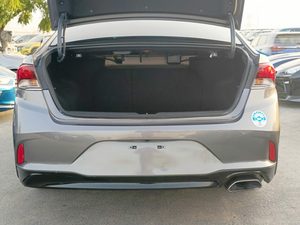 <span class=keywords><strong>Voiture</strong></span> d'<span class=keywords><strong>occasion</strong></span> HYUNDAI SONATA SEDAN 2.4L 4CY GRIS 2018, prête à être expédiée dans le monde entier - Product Image 4