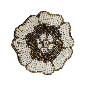 Dessous de verre à perles en cristal fait à la main Dessous de verre multicolores pour thé, café et bière - Product Image 1