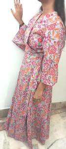 Robe indienne en coton bloc à la main pour femmes, mode élégante, cadeau de mariage personnalisé, tenue d'été, tenue décontractée en vente - Product Image 4