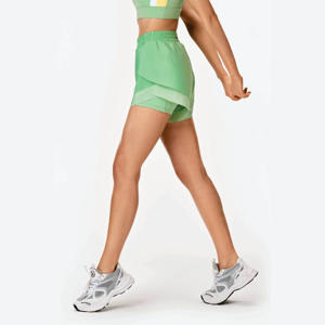 กางเกงขาสั้นเอวสูงสำหรับผู้หญิงกางเกงขาสั้นผ้าโพลีเอสเตอร์รีไซเคิล100% มีกระเป๋าโลโก้แบบเซ็กซี่ระบายอากาศได้ดีแห้งเร็ว - Product Image 2