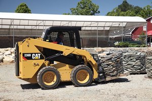 Chargeuse compacte sur pneus CAT 299D3 d'occasion avec moteur Perkins et pompe, à vendre à bon prix - Product Image 4