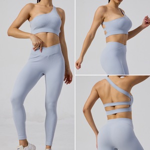 Conjunto de ropa de yoga Sexy de moda única para mujer, ropa deportiva atlética sin costuras, conjuntos de ropa deportiva de ocio, ropa de entrenamiento - Product Image 1