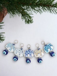 DAFNI <b>BIG</b> PAZAR Alloy Carabiner Keychain with Unique Enamelled Tips and Embossing Printing - Product Image 1