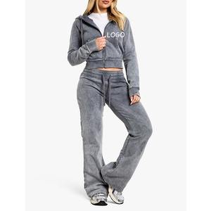 Conjunto Deportivo de Dos Piezas Personalizado con Efecto Desgastado, Ropa Urbana para Mujer, 100% Algodón, Sudadera Corta con Cremallera y Pantalones Deportivos - Product Image 1