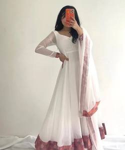 Diseñador indio Lahenga Choli con blusa Diseñador tradicional indio Ropa informal Vestido Rosa colorido Material con Dupatta Bo Alphanumero Shalwar Kameez - Product Image 5