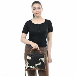 Nueva Venta caliente de estilo occidental de piel de vaca de cuero Crossbody Sling Bags de alta calidad de moda de cuero real Sling Bag para mujeres - Product Image 3