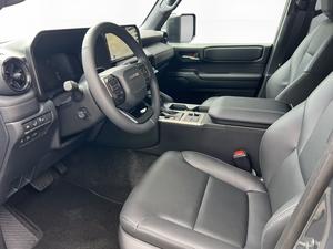 NUEVO TOYOTA LAND CRUISER J300 DIÉSEL, Transmisión Automática, COLOR NEGRO, SUV, 151KW - 205HP - Product Image 4