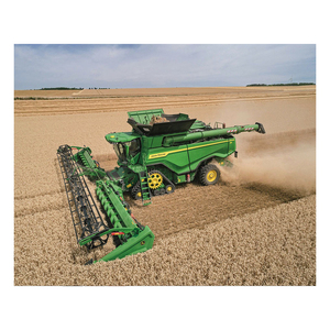 Moissonneuse-batteuse longue heure conçue pour un fonctionnement continu avec un grand réservoir diesel, des feux de travail à LED et une gestion des débris - Product Image 3