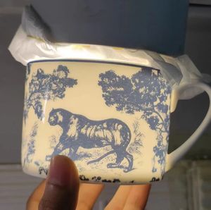 ชุดแก้วกาแฟเซรามิกขนาด250มล. ชุดถ้วยชาจีนลายกระดูกสไตล์ยุโรปคลาสสิก - Product Image 2